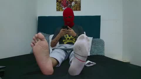 yeisongomezz online show from November 22, 2025, 11:59 pm