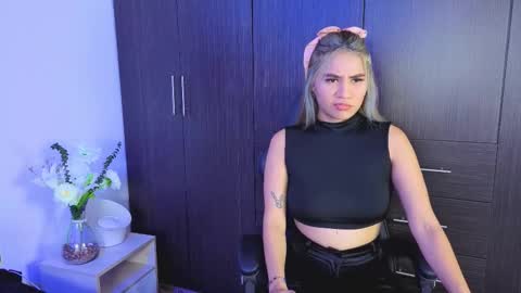 Yeli Amber online show from January 7, 2026, 1:19 am