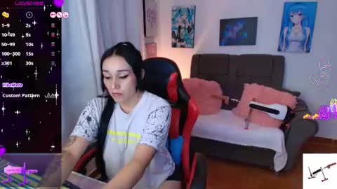 Snapshot of yeliana_sexy chatting on June 11, 2026, 12:32 am Valery online show from June 11, 2026, 12:32 am
