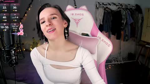 Snapshot of yellow_songbird chatting on January 31, 2025, 4:27 pm Liya online show from January 31, 2025, 4:27 pm