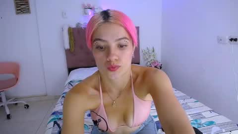 Snapshot of yemfairymcry chatting on March 4, 2025, 2:21 pm YEM online show from March 4, 2025, 2:21 pm