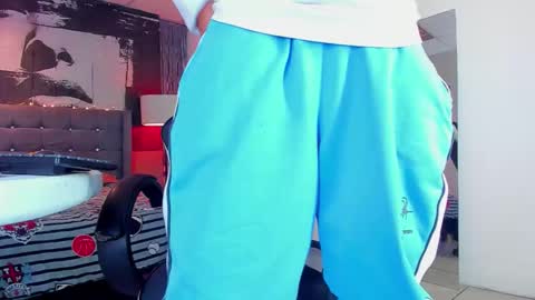 Snapshot of yerk_dan chatting on November 27, 2025, 5:09 am Yerk online show from November 27, 2025, 5:09 am