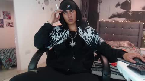 Snapshot of yerk_dan chatting on December 2, 2025, 4:07 am Yerk online show from December 2, 2025, 4:07 am