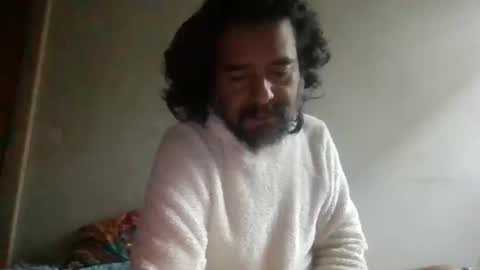 yeshuaaa999 online show from February 1, 2026, 2:37 pm