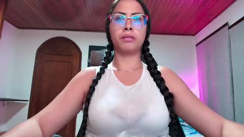 Snapshot of yesie_hot2 chatting on March 5, 2025, 2:14 am yesie_hot2 online show from March 5, 2025, 2:14 am