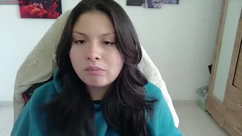 yessica_gomez01 online show from June 7, 2026, 7:17 pm