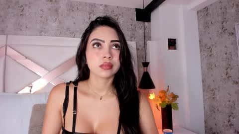 Yessica online show from September 16, 2025, 12:28 pm