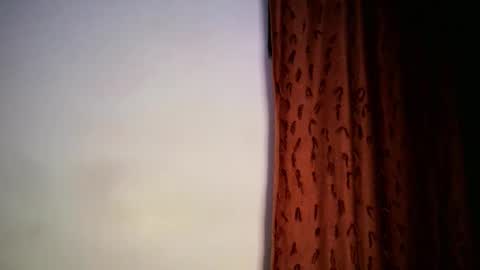   online show from November 22, 2025, 12:42 am