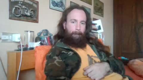 Snapshot of yeti_92 chatting on December 14, 2025, 10:20 am yeti_92 online show from December 14, 2025, 10:20 am