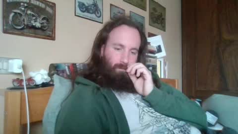 yeti_92 online show from April 1, 2026, 1:41 pm