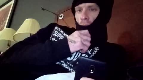 yfwb69xxx online show from November 23, 2025, 6:35 am