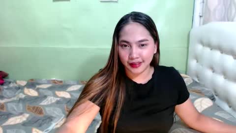 yhang_slut online show from September 14, 2025, 7:40 am