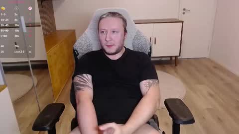 Snapshot of yhdxhy chatting on February 1, 2026, 5:44 pm James online show from February 1, 2026, 5:44 pm