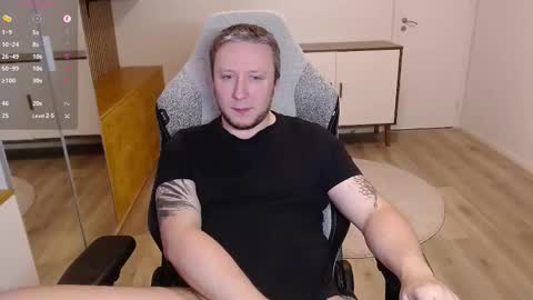 Snapshot of yhdxhy chatting on February 20, 2026, 7:03 pm James online show from February 20, 2026, 7:03 pm