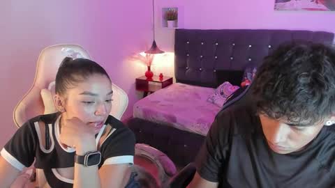 Snapshot of yiing_and_yang chatting on September 17, 2025, 10:44 pm Yiing and yang online show from September 17, 2025, 10:44 pm