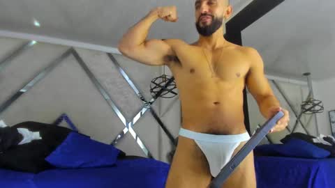 Yiyo online show from February 15, 2025, 4:36 am