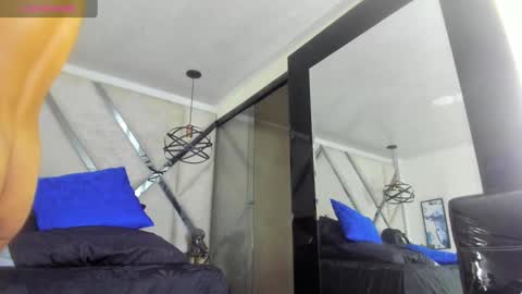 Yiyo online show from February 20, 2025, 10:37 am