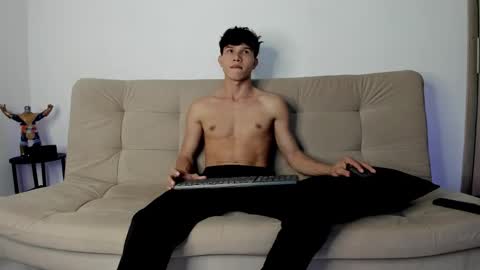 yizus_bonz online show from November 26, 2025, 12:00 am