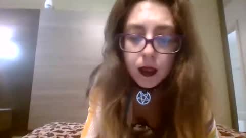 Alice Sharkky Sunshine Manson online show from November 17, 2025, 10:32 am