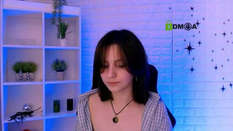 Ylia online show from May 24, 2026, 9:36 am
