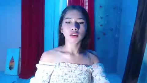 ymee_shane18 online show from December 3, 2024, 7:21 am