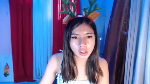 ymee_shane18 online show from December 4, 2024, 1:58 am
