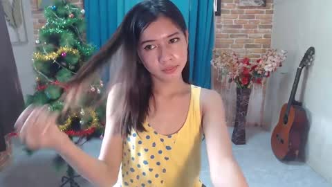 ymee_shane18 online show from December 22, 2024, 5:56 am