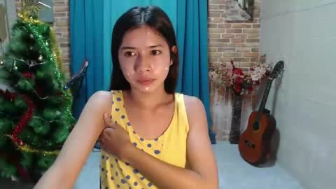 ymee_shane18 online show from December 28, 2024, 7:55 am