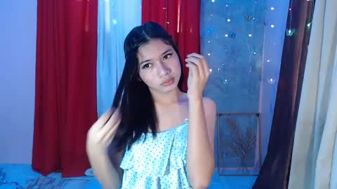 ymee_shane18 online show from January 13, 2025, 12:19 am