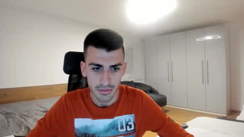 Snapshot of yoda130305 chatting on October 27, 2025, 8:24 pm yoda130305 online show from October 27, 2025, 8:24 pm