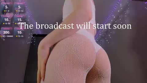 Snapshot of yoi_mika chatting on March 2, 2026, 8:59 pm Mikaella - Mika online show from March 2, 2026, 8:59 pm