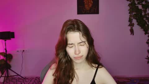 yoka_paradoxxx online show from October 9, 2025, 5:49 am