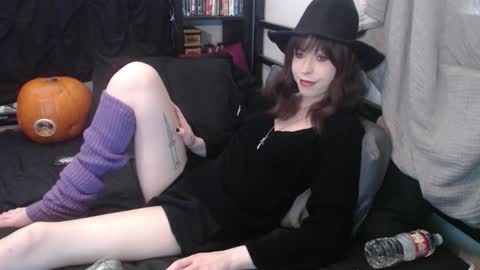 Snapshot of yokaigirl chatting on October 28, 2025, 7:16 pm Yokai Girl online show from October 28, 2025, 7:16 pm