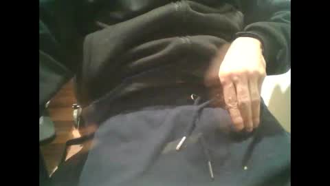 Snapshot of yokaxondoo chatting on January 2, 2025, 4:35 pm yokaxondoo online show from January 2, 2025, 4:35 pm