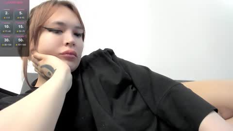 yomoyoo online show from November 1, 2025, 9:11 am