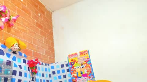 yonnsol_avril online show from September 25, 2025, 7:17 pm