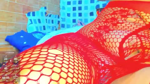 yonnsol_avril online show from December 15, 2025, 7:07 pm