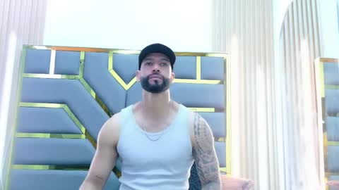 Snapshot of yorbymaxx1 chatting on January 6, 2026, 1:04 pm YORBY MAX online show from January 6, 2026, 1:04 pm