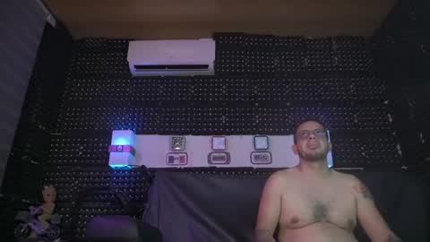 Snapshot of yorsandulce chatting on December 24, 2024, 3:38 am dulceandyors online show from December 24, 2024, 3:38 am