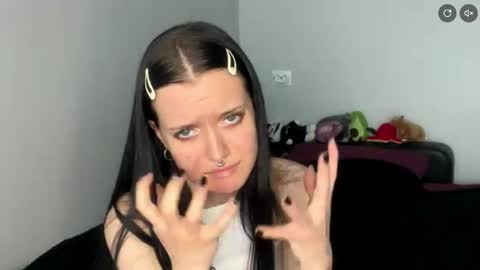 Naomi online show from April 10, 2026, 8:08 am