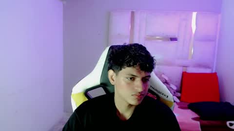 Snapshot of yosepp_cum chatting on April 17, 2026, 4:43 pm YOSEP online show from April 17, 2026, 4:43 pm