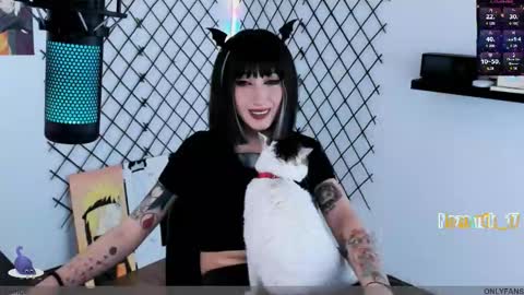 you can call me Andy or  yoshi  3 online show from November 22, 2025, 8:52 pm