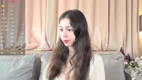 Elizabeth brunette -- Darline blonde  online show from November 10, 2025, 11:31 am