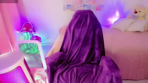 Snapshot of youcanbetheboss1 chatting on January 24, 2025, 9:26 pm Cris online show from January 24, 2025, 9:26 pm