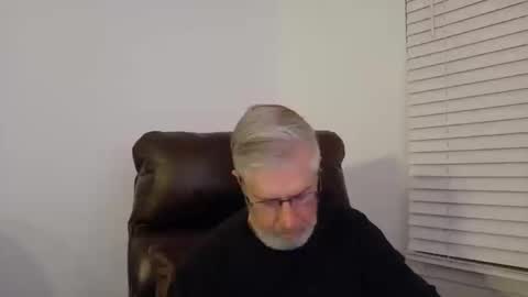 Colorado Guy Straight online show from October 20, 2025, 11:43 am