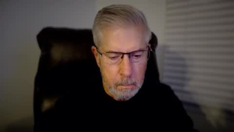 Colorado Guy Straight online show from November 18, 2025, 2:50 am