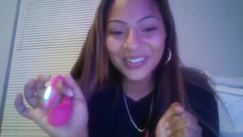 youluvkitty online show from June 24, 2026, 2:21 am