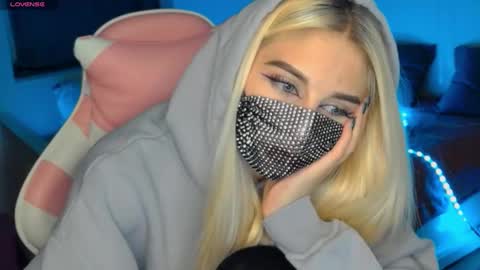 Snapshot of your___barbie chatting on January 3, 2025, 4:37 pm Barbie online show from January 3, 2025, 4:37 pm