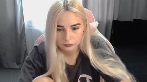 Snapshot of your___barbie chatting on September 9, 2025, 12:05 pm Barbie online show from September 9, 2025, 12:05 pm