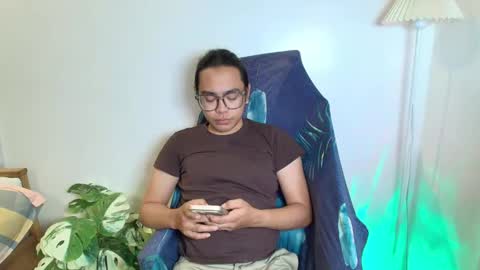 your_dreamgirlxxx69 online show from May 3, 2026, 4:51 am